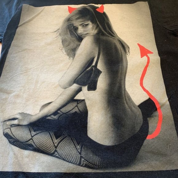 EMPERORS NEW CLOTHES ENC by Richard Wheeler "Sexy Devil Model" T Shirt / Small - Picture 3 of 3